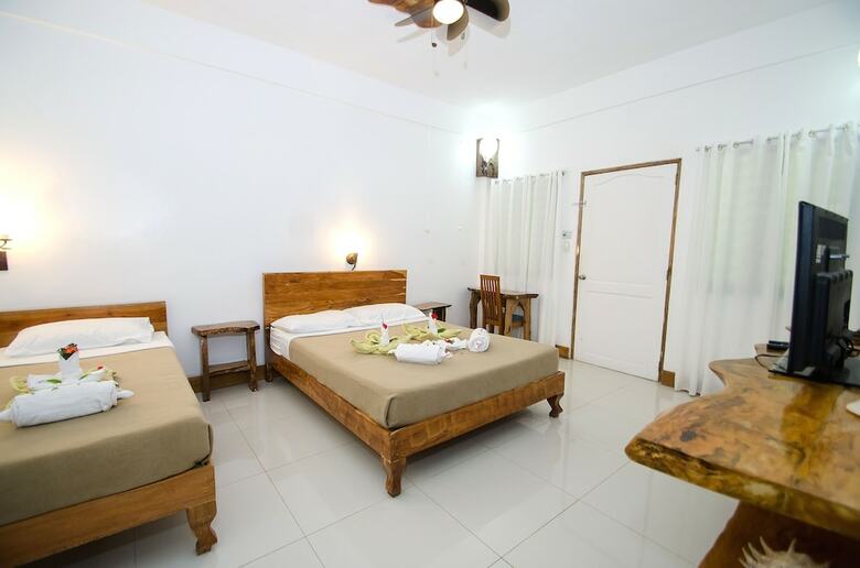Hotel Cocoloco Boracay Beach Resort