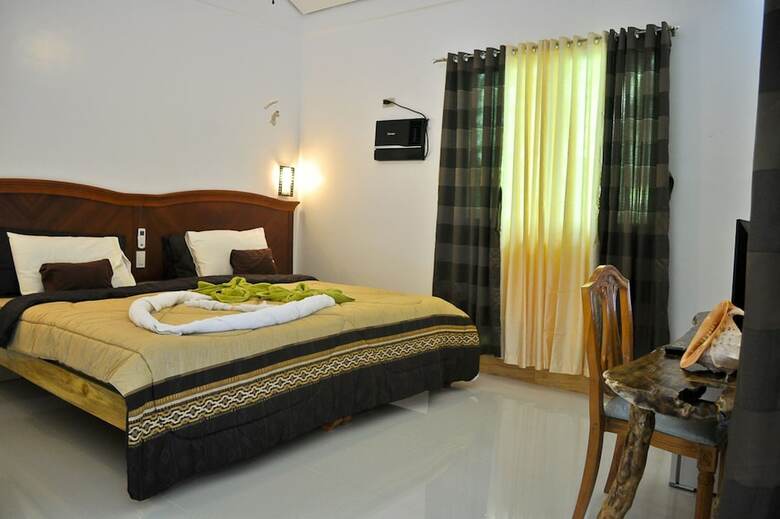 Hotel Cocoloco Boracay Beach Resort