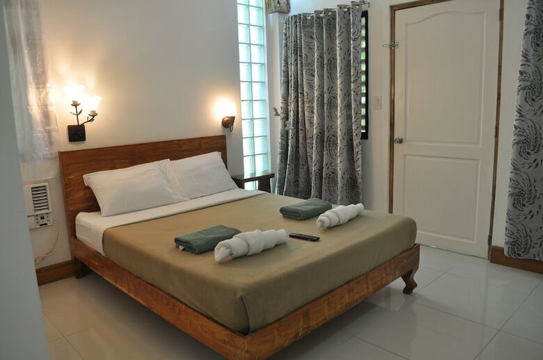 Hotel Cocoloco Boracay Beach Resort