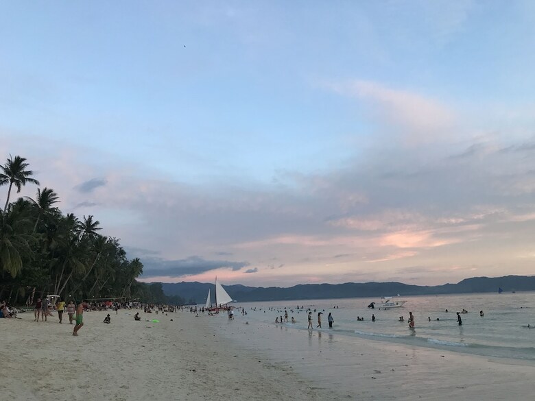 Hotel Cocoloco Boracay Beach Resort