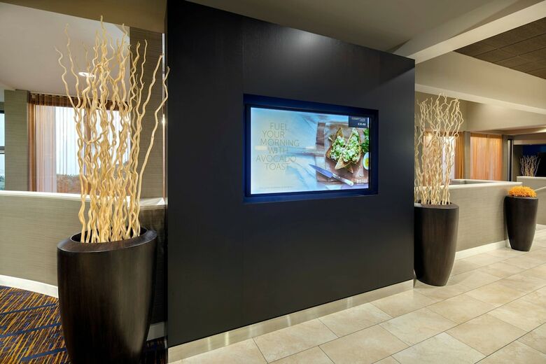 Hotel Courtyard By Marriott Addison Midway