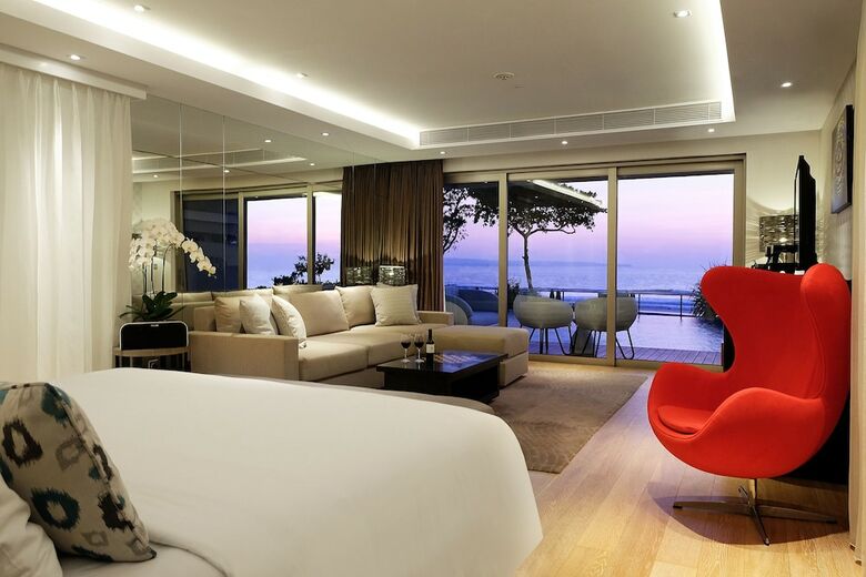 Double-six Luxury Hotel