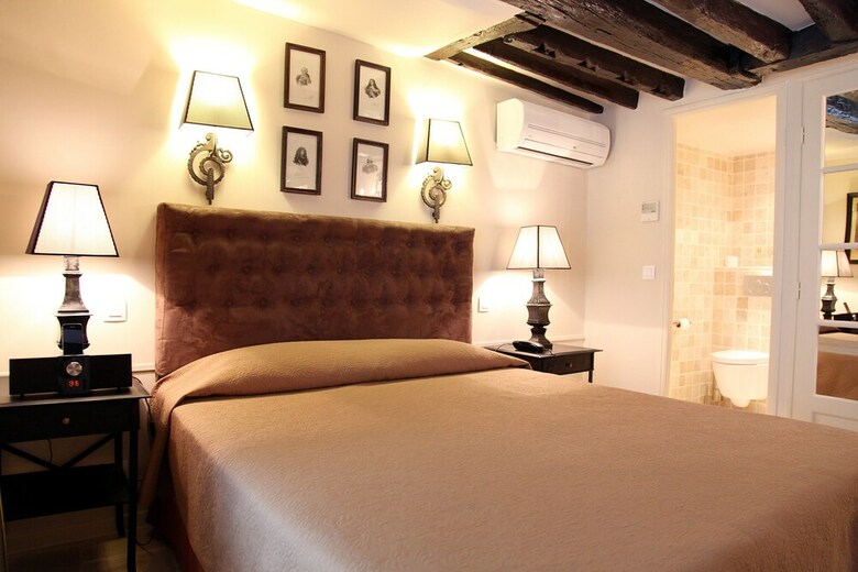 Hotel H�tel Saint-louis Marais