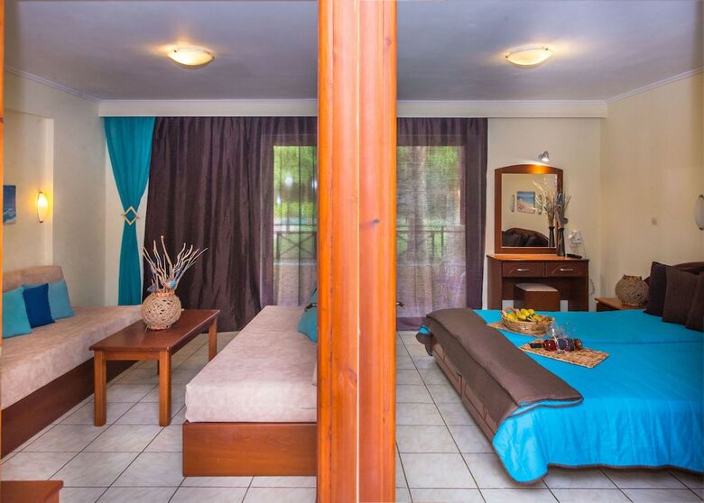 Aparthotel Damia Hotel
