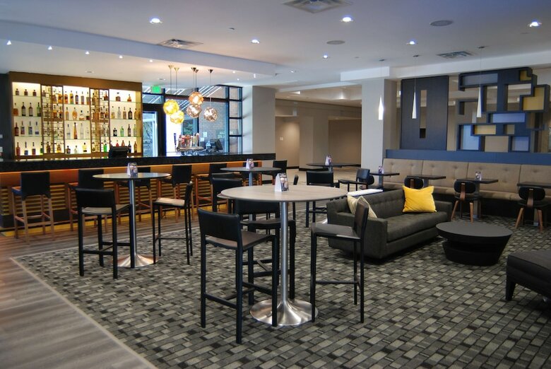 Radisson Hotel Denver - Aurora