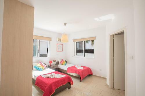 Blue River Apartment