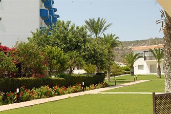 Maistros Hotel Apartments And Bungalow Suites