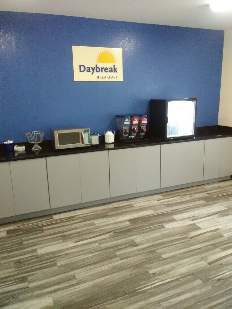 Hotel Days Inn By Wyndham Macon I-75 North
