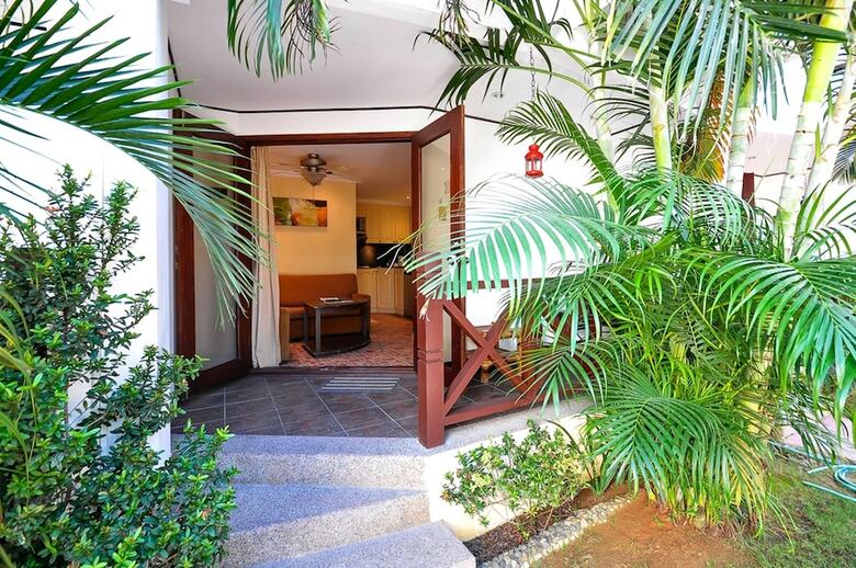 Apartamento Nirvana Beach Resort