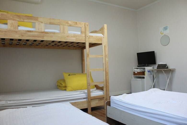 Hotel 24 Guesthouse Namsan Garden