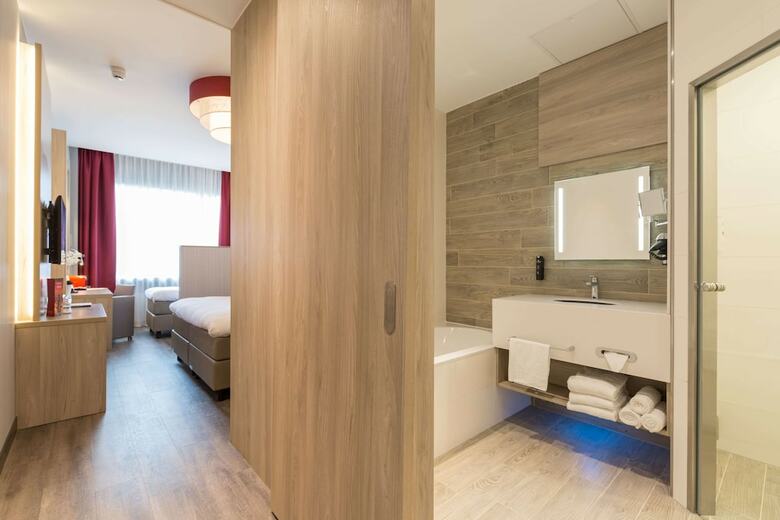 Hotel Ramada By Wyndham The Hague Scheveningen