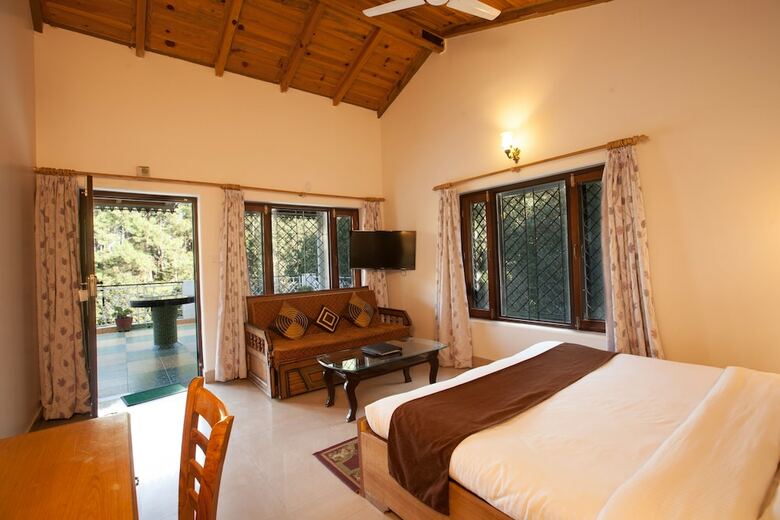 Hotel Sea Hawk Resort