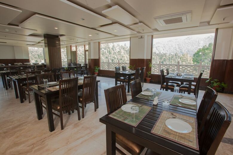 Hotel Sea Hawk Resort
