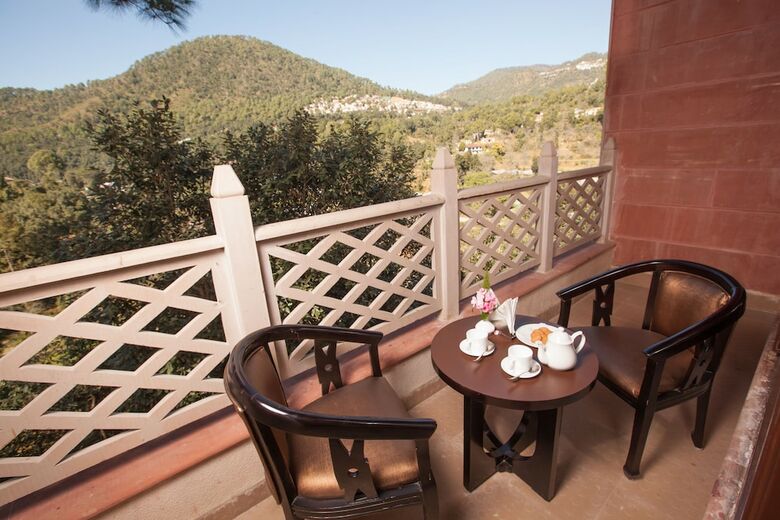 Hotel Sea Hawk Resort