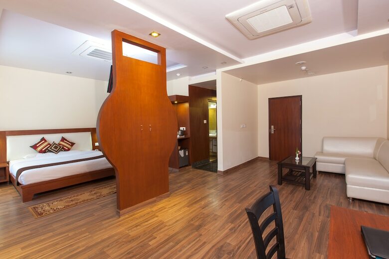 Hotel Sea Hawk Resort