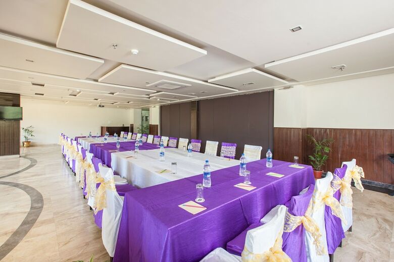 Hotel Sea Hawk Resort