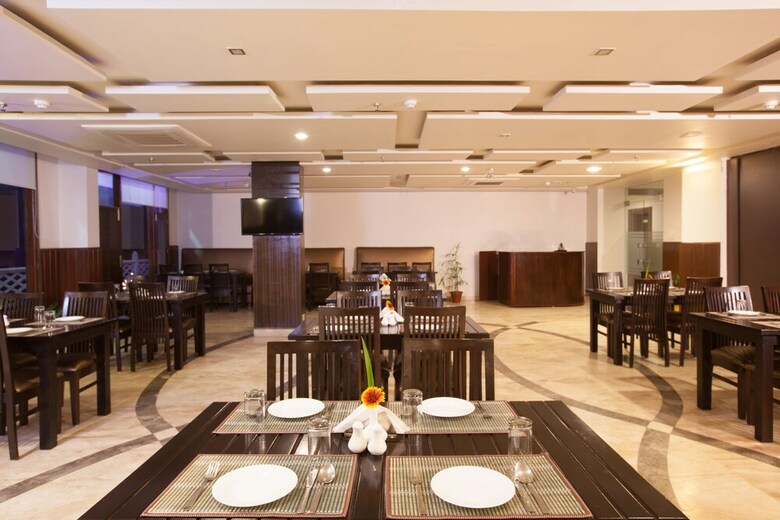 Hotel Sea Hawk Resort