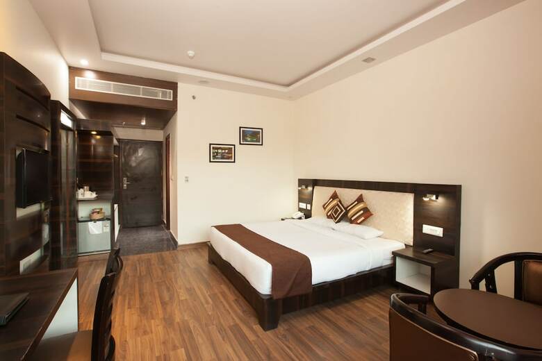 Hotel Sea Hawk Resort