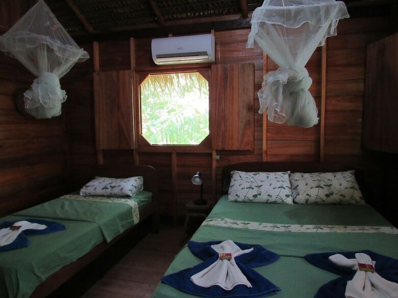 Hotel Dolphin Lodge