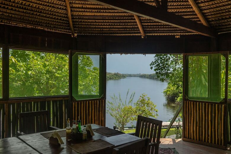 Hotel Dolphin Lodge