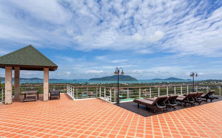 Hotel The View Rawada Resort & Spa