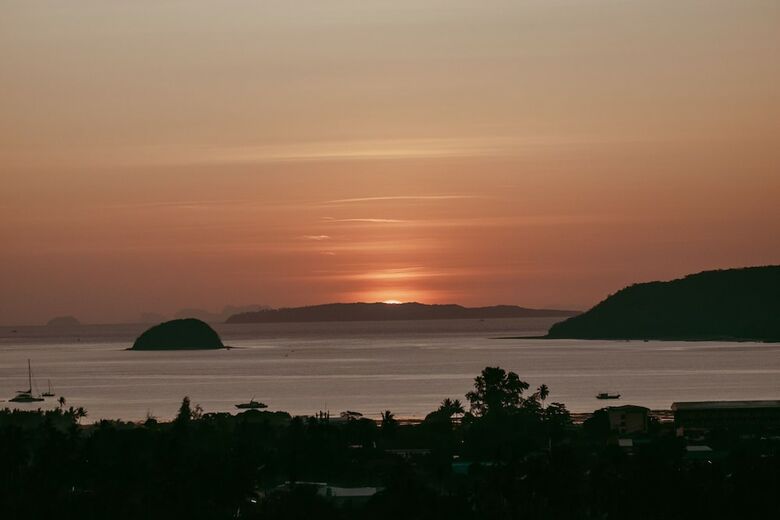Hotel The View Rawada Resort & Spa