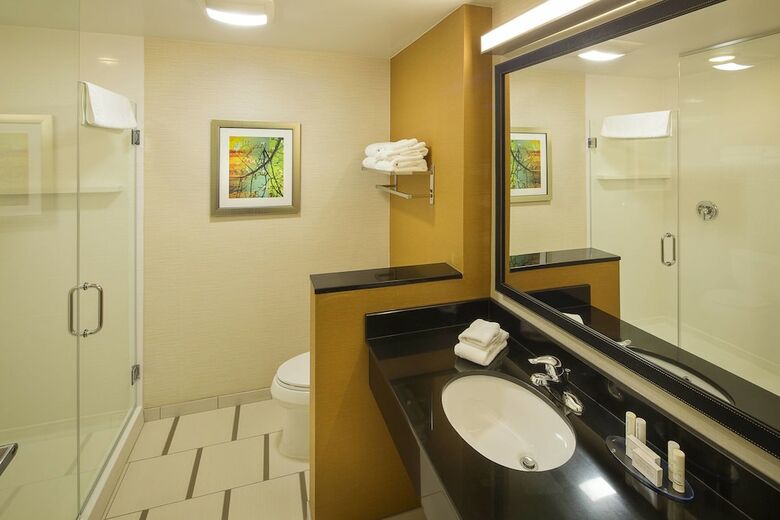 Hotel Fairfield Inn & Suites Monaca