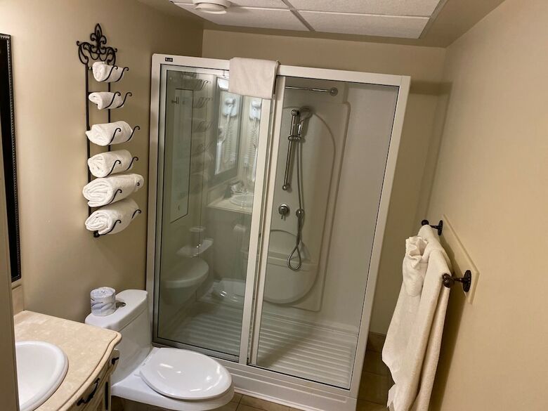 Grant Hall Hotel