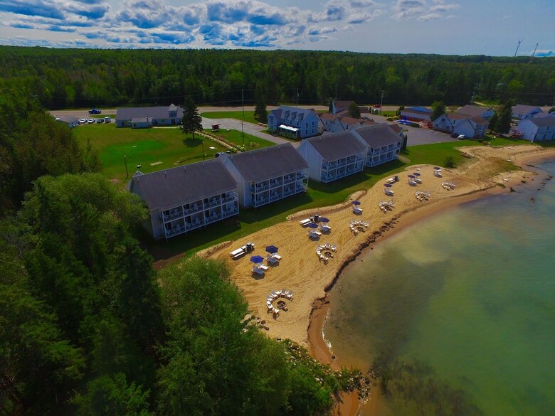 Clearwater Lakeshore Motel