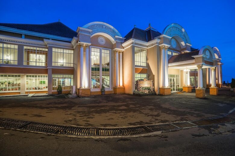 Royal Tretes View Hotel & Convention
