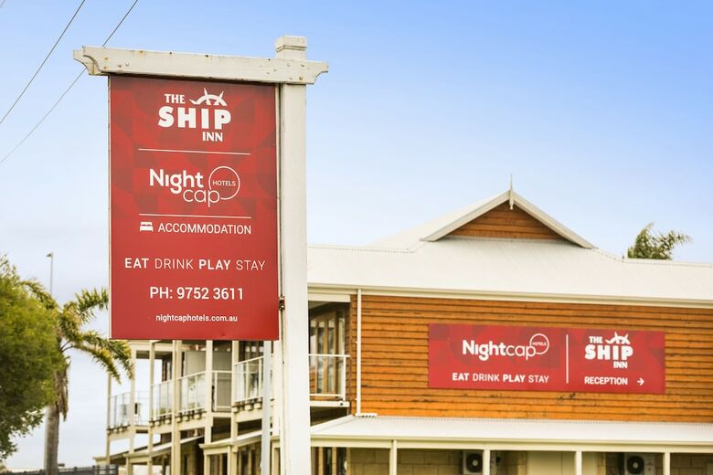 Hotel Nightcap At The Ship Inn