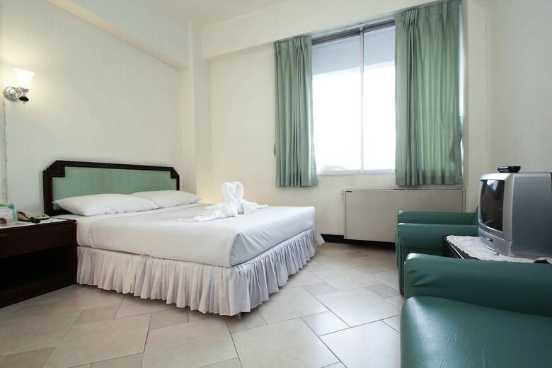Ymca International Hotel