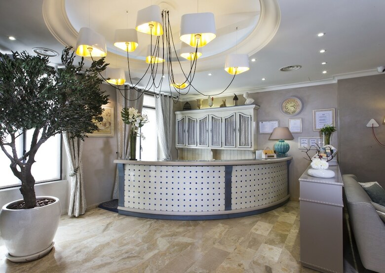 Hotel H�tel Daumesnil - Vincennes