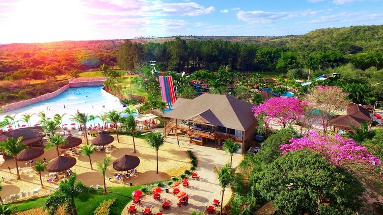 Lagoa Quente Hotel