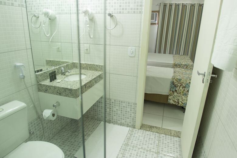 Lagoa Quente Hotel