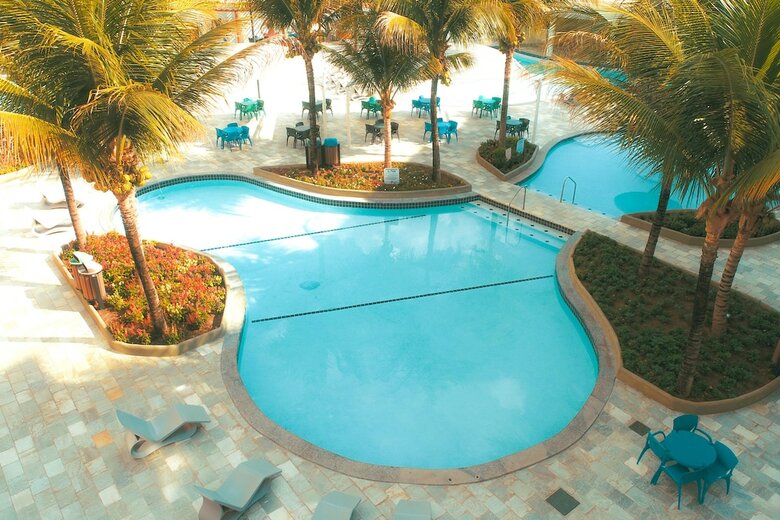 Lagoa Quente Hotel