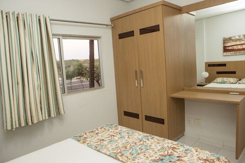 Lagoa Quente Hotel