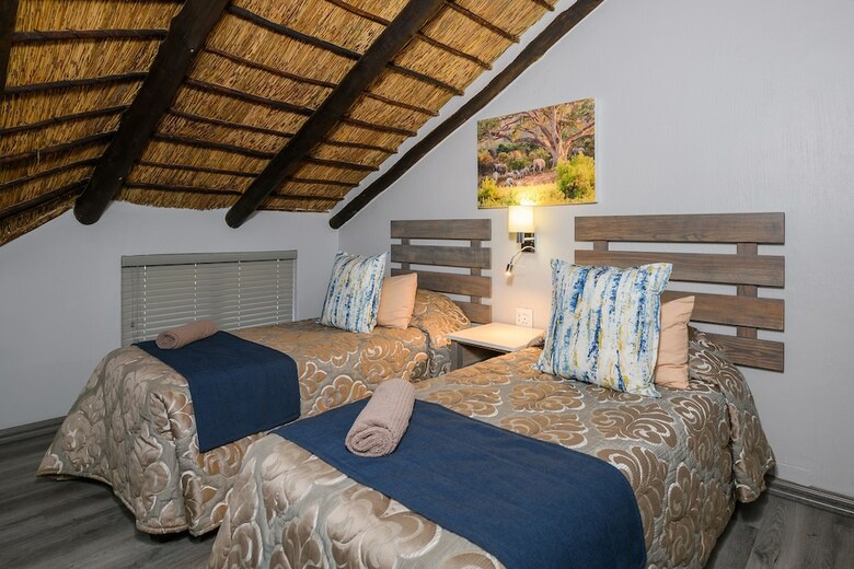 Apartamentos Dikhololo