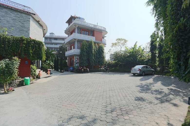 Hotel Peninsula