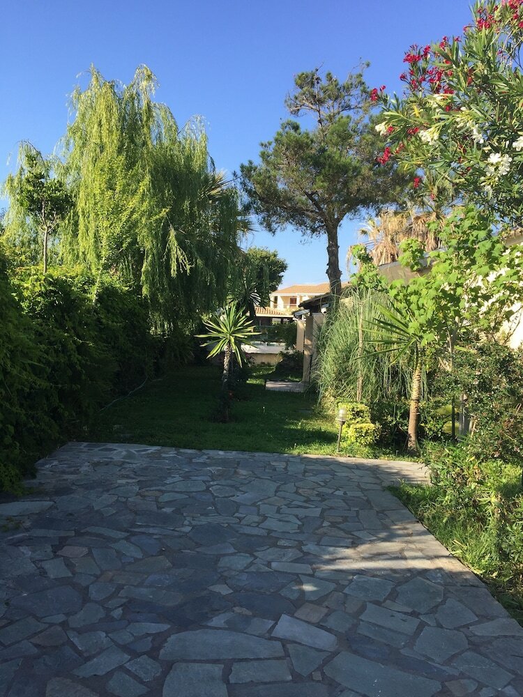 Ilena Hotel