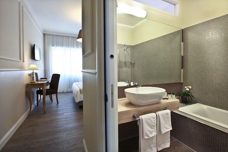 Hotel Seven Suites