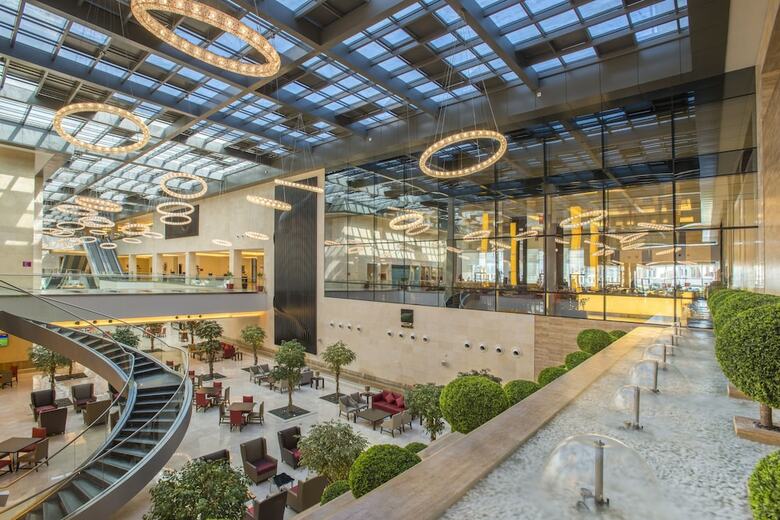 Crowne Plaza Riyadh Rdc Hotel & Convention