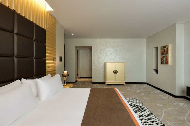 Crowne Plaza Riyadh Rdc Hotel & Convention