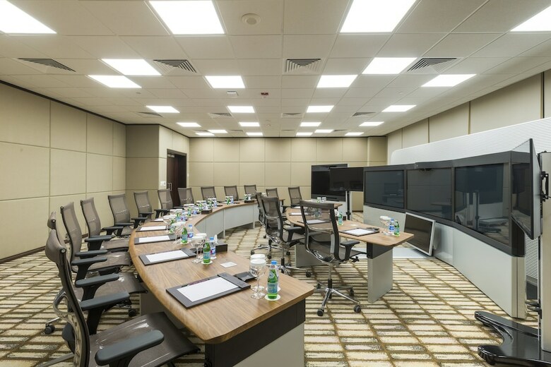 Crowne Plaza Riyadh Rdc Hotel & Convention