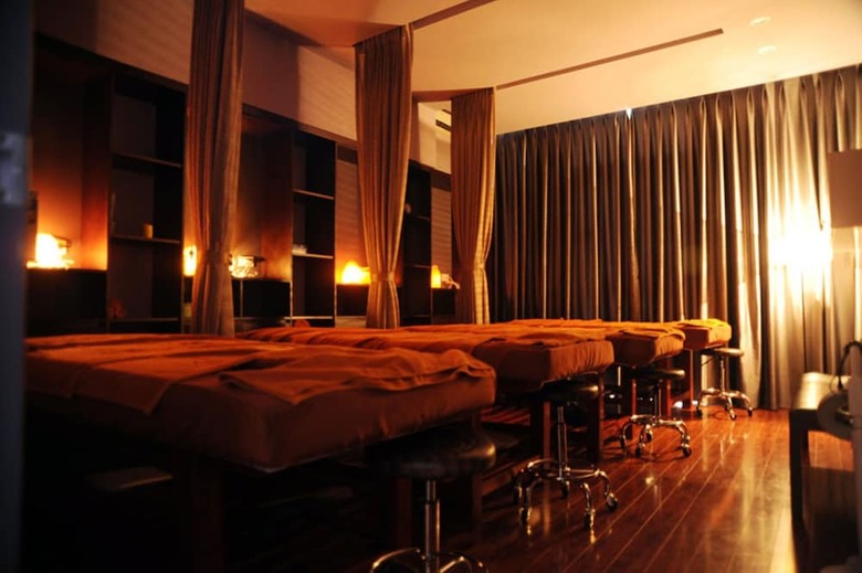 Golden Sun Suites Hotel