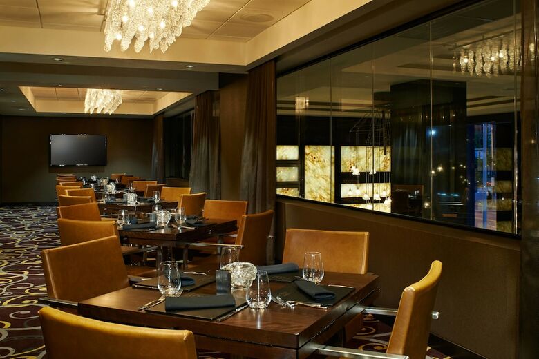 Hotel Metropolitan At The 9, Autograph Collection