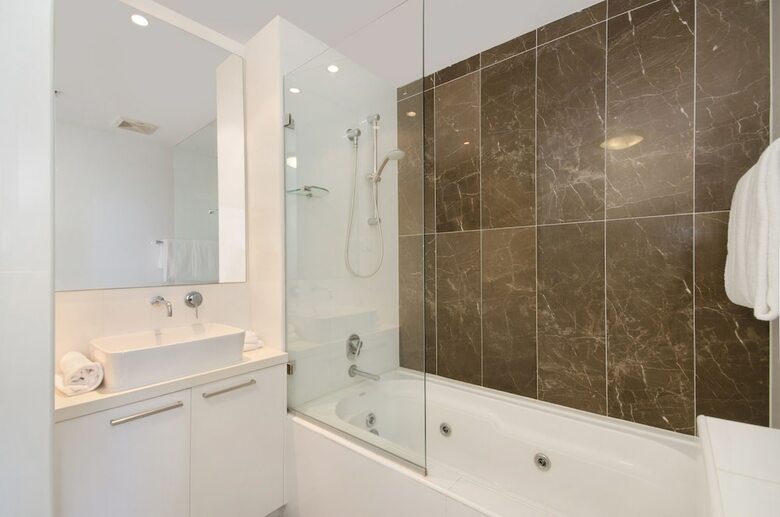Direct Hotels ? Dalgety Apartments