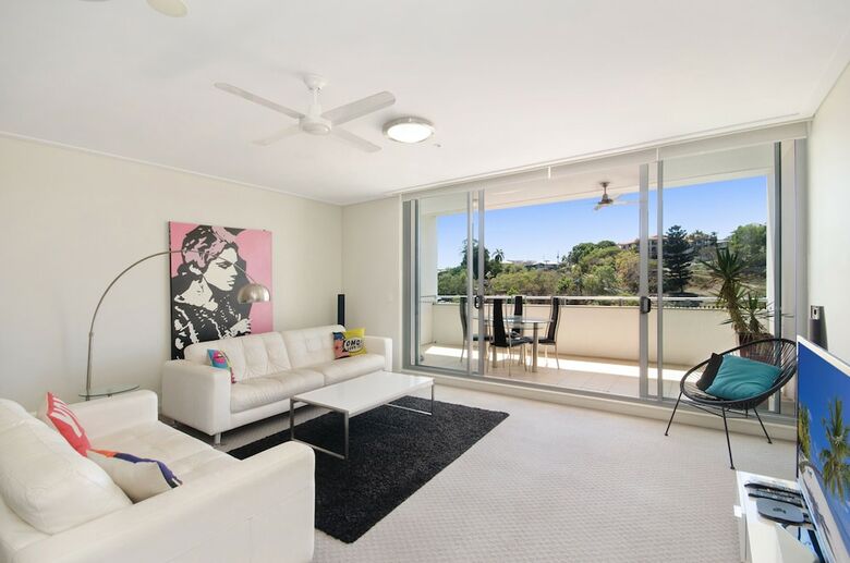 Direct Hotels ? Dalgety Apartments