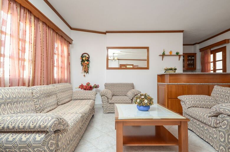 Apartamentos Sun Beach Hotel