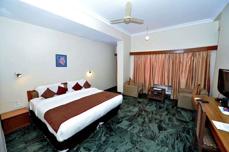 Hotel Vishnupriya